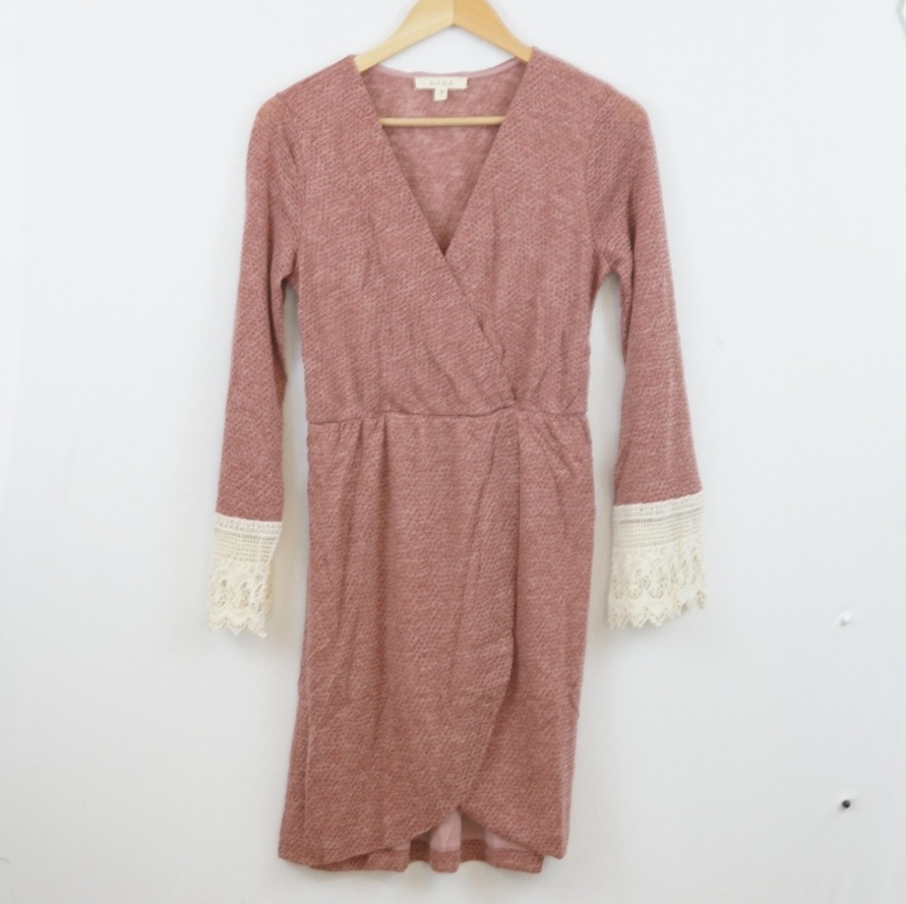 3/$10 sale NWT Illa Illa Wrap Boho Summer Dress